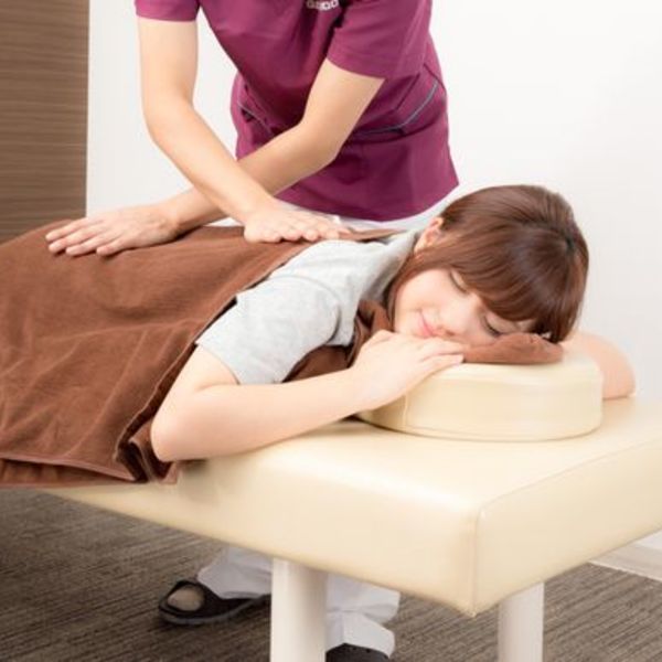 肩こり・腰痛・首こりのお疲れが気になるなら痛気持ちイイ上級の浸透圧ボディケアコースでスッキリ