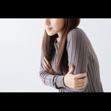 寒さに弱い・冷え性でお悩みでしたら身体の芯から温まるホットストーンを使ったリベレトリートメントがオススメです